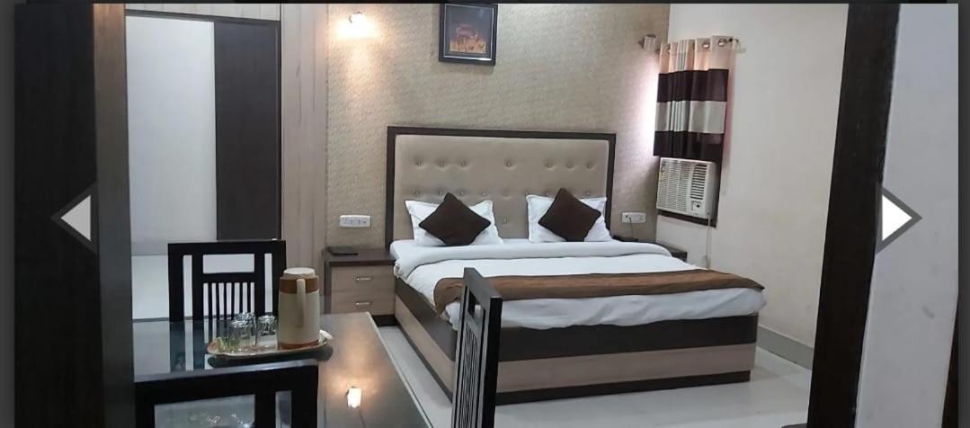 Khalilabad Hotel Soni International מראה חיצוני תמונה